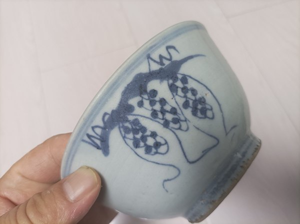 古玩陶瓷明代崇禎青花多子多福圖茶碗拍賣,當前價格1200元