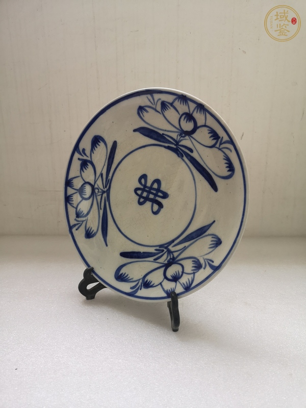 古玩陶瓷清末民初·青花荷花紋盤真品鑒賞圖