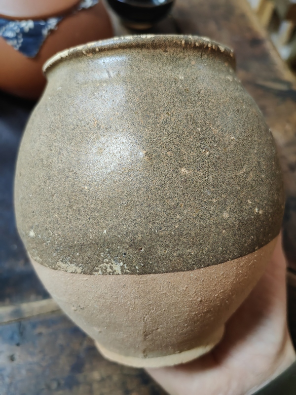 古玩陶瓷宋代茶葉末釉罐子拍賣,當前價格200元