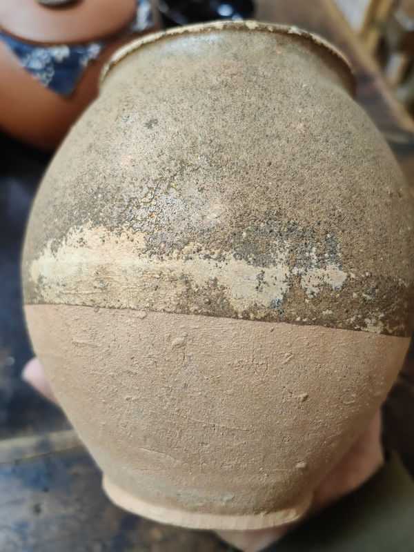 古玩陶瓷宋代茶葉末釉罐子拍賣,當前價格200元