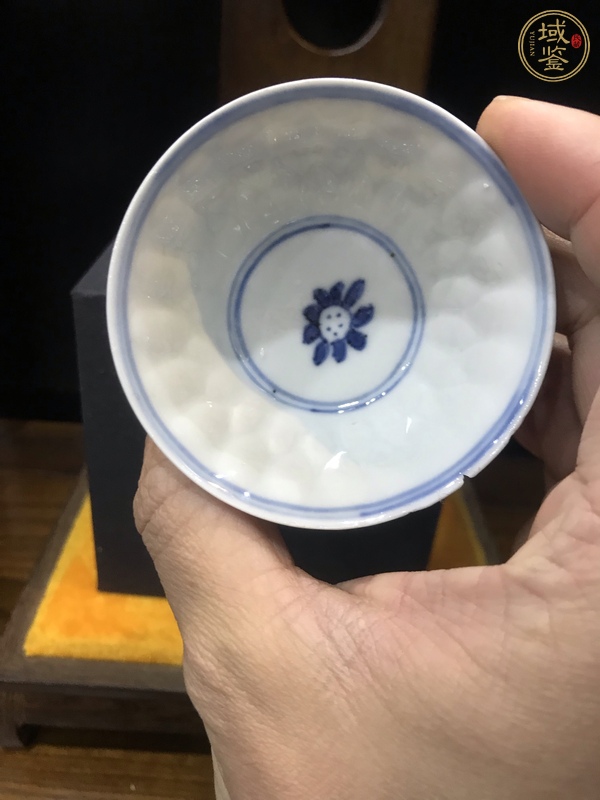 古玩陶瓷康熙·青花花卉紋杯真品鑒賞圖