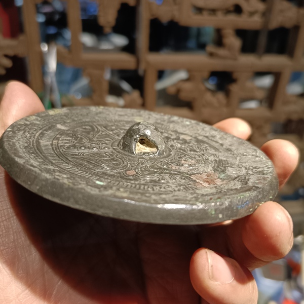 古玩銅器西漢古單龍鏡拍賣(mài)，當(dāng)前價(jià)格2500元