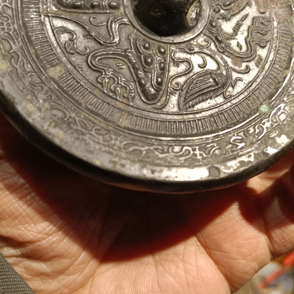 古玩銅器西漢古單龍鏡拍賣(mài)，當(dāng)前價(jià)格2500元