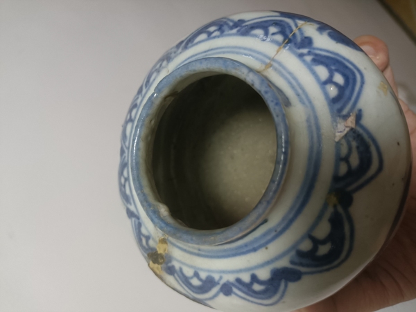 古玩陶瓷青花花卉紋蓋罐拍賣,當前價格800元