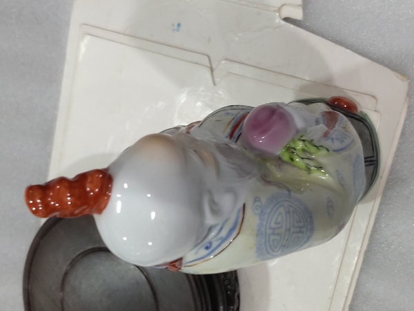古玩陶瓷粉彩壽星人物塑像拍賣,當前價格0元