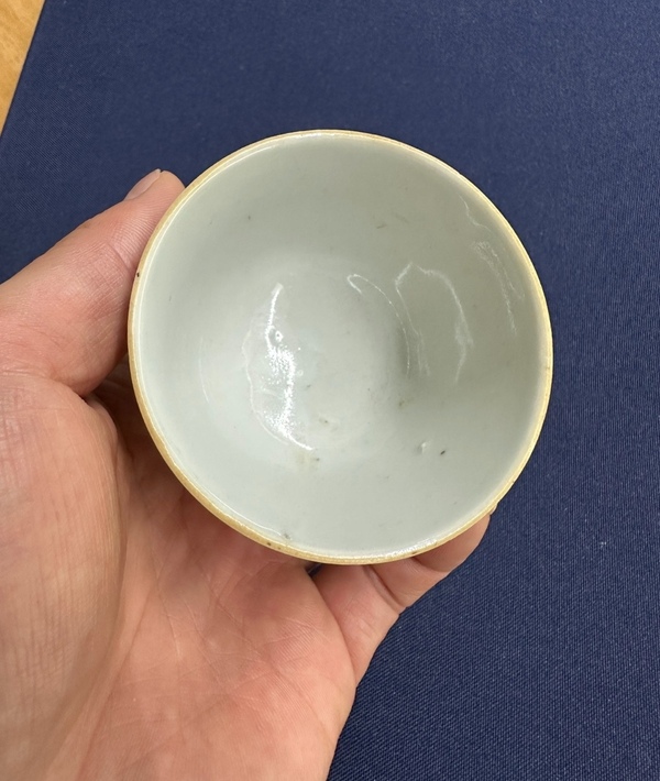 古玩陶瓷清晚期礬紅彩花卉紋仰鐘杯拍賣,當(dāng)前價格0元