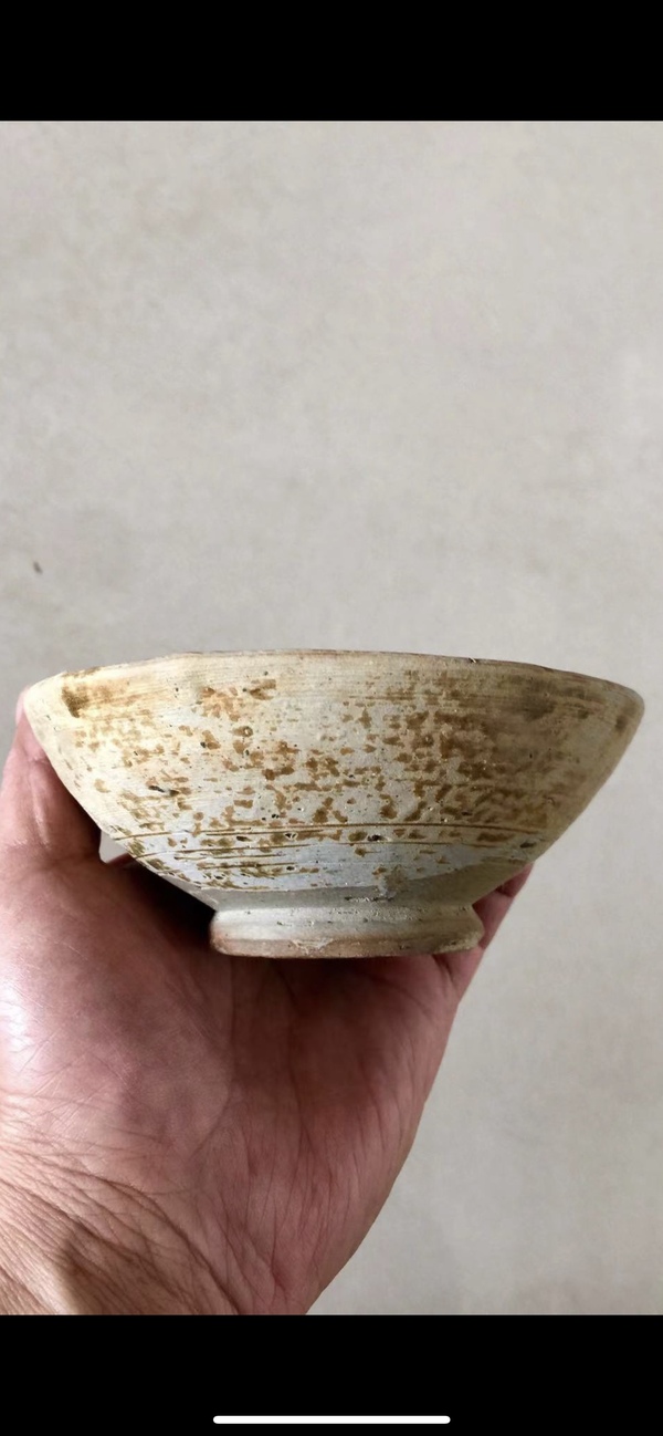 古玩陶瓷宣州窯青釉刻花斗笠碗拍賣,當前價格1600元