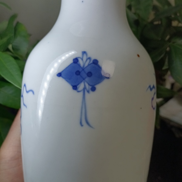 古玩陶瓷清中晚青花博古花卉羅漢瓶拍賣(mài),當(dāng)前價(jià)格8800元