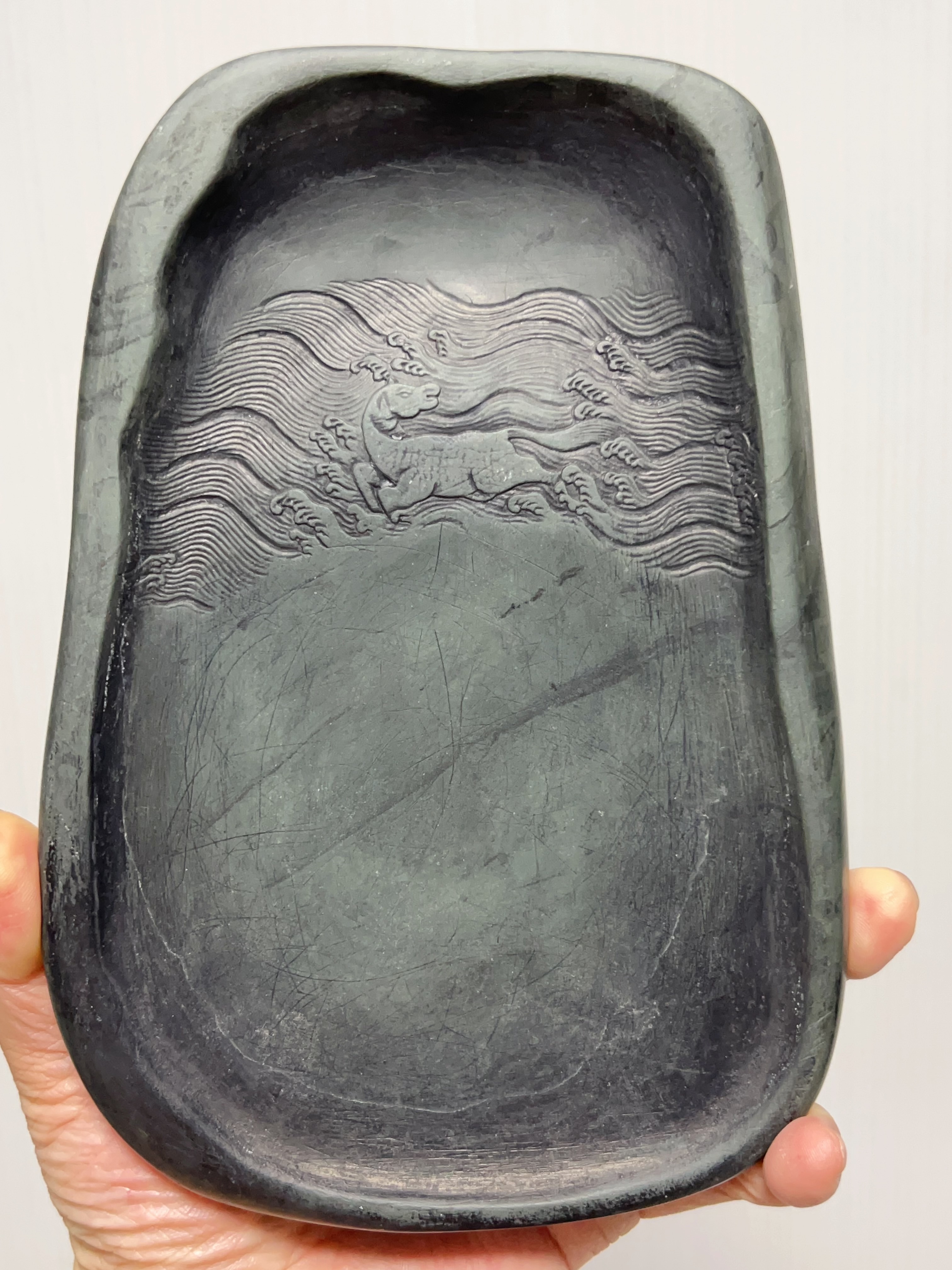 中国清時代海獸硯？