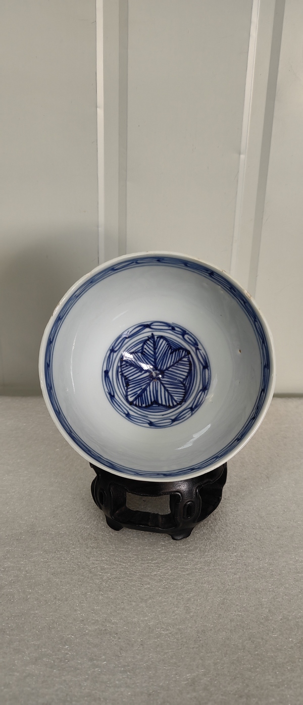 古玩陶瓷清早·青花蓮瓣紋雞心碗拍賣,當前價格9500元