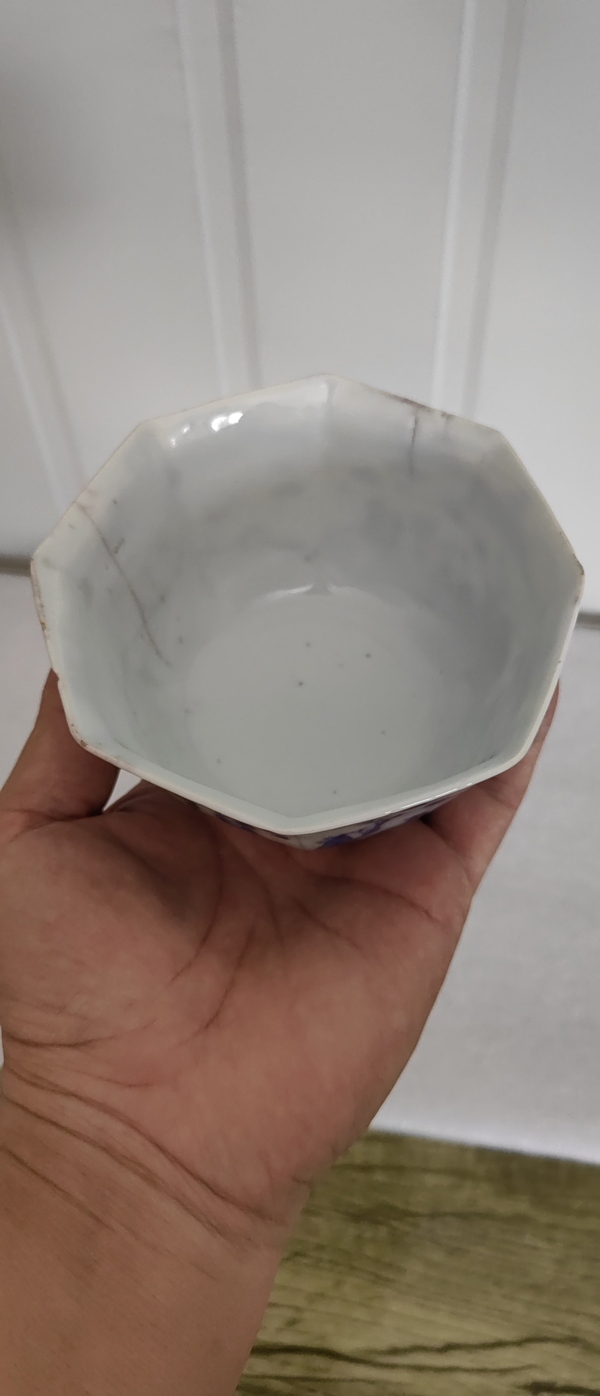 古玩陶瓷順治·人物山水青花八方碗拍賣,當前價格4800元