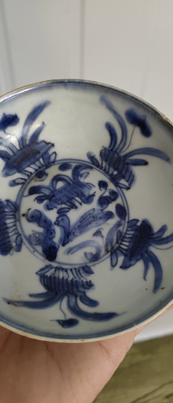 古玩陶瓷明天啟·蓮池游禽滿池嬌青花盤拍賣,當(dāng)前價格2200元