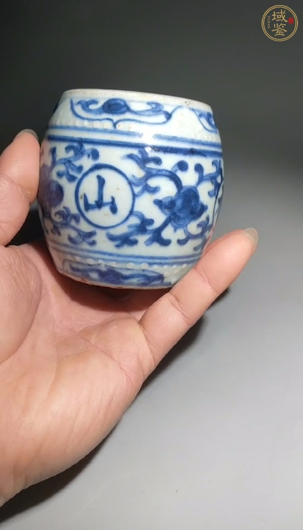 古玩陶瓷青花蝴蝶紋鼓形燭臺(tái)真品鑒賞圖