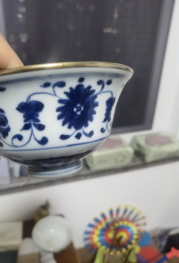 古玩轉(zhuǎn)賣乾隆青花杯拍賣,當(dāng)前價(jià)格0元