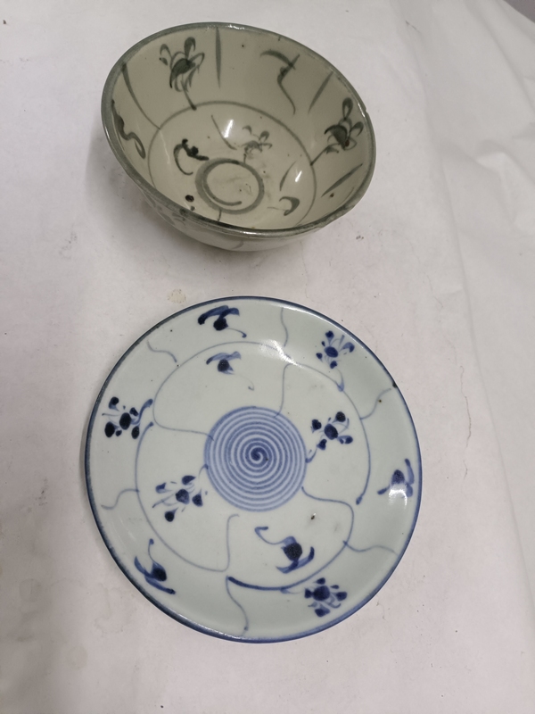 古玩陶瓷清中青花靈芝花卉紋茶碗碟拍賣，當前價格300元