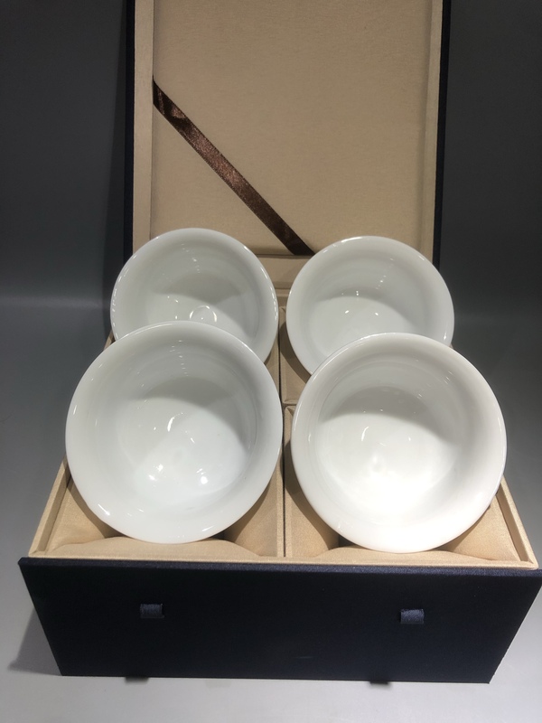 古玩陶瓷(精品主人杯)創匯-甜白釉-大號主人杯一組拍賣,當前價格220元