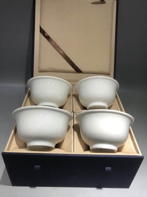 古玩陶瓷(精品主人杯)創匯-甜白釉-大號主人杯一組拍賣,當前價格220元