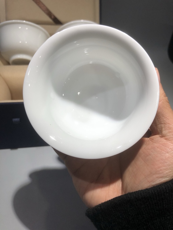 古玩陶瓷(精品主人杯)創匯-甜白釉-大號主人杯一組拍賣,當前價格220元