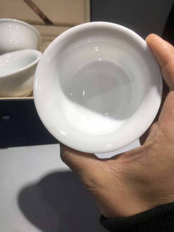 古玩陶瓷(精品主人杯)創匯-甜白釉-大號主人杯一組拍賣,當前價格220元