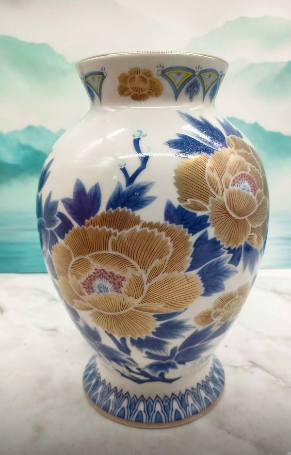 古玩陶瓷花卉紋瓶拍賣,當前價格298元