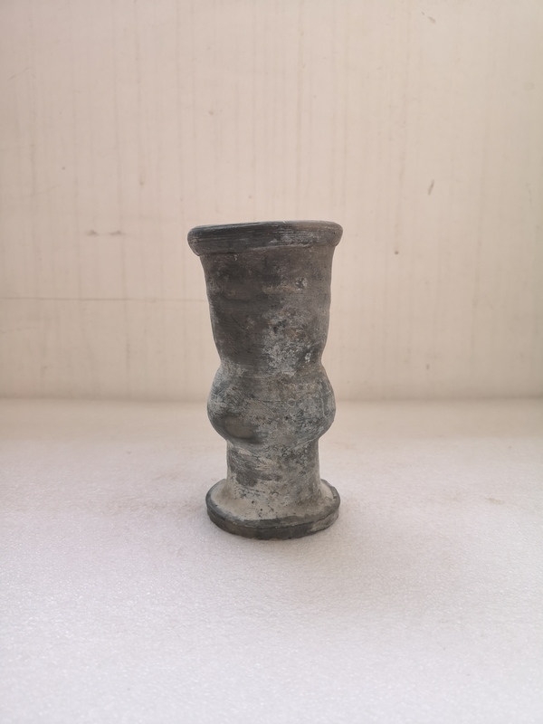 古玩陶瓷明末清初灰陶花觚拍賣,當前價格580元