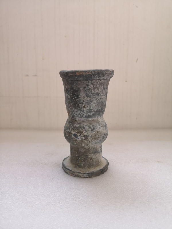 古玩陶瓷明末清初灰陶花觚拍賣,當前價格580元