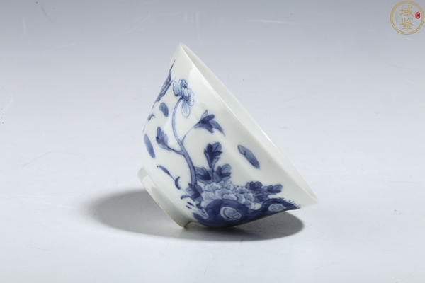 古玩陶瓷全品晚清?細路青花鳳穿牡丹紋茶碗拍賣,當前價格3800元