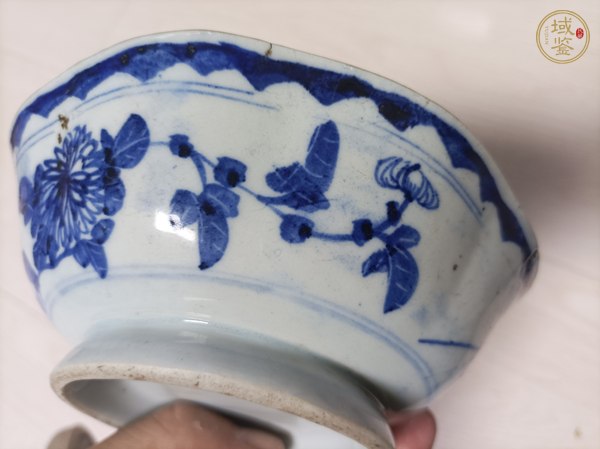 古玩陶瓷青花花卉碗真品鑒賞圖