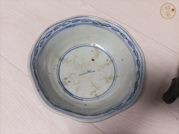 古玩陶瓷青花花卉碗真品鑒賞圖