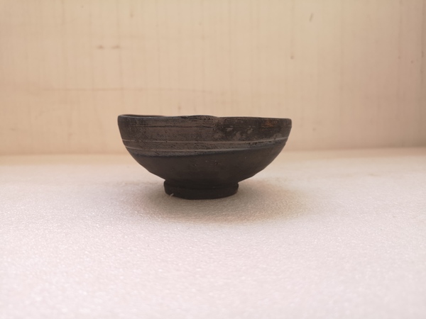 古玩陶瓷元末明初灰陶碗拍賣,當(dāng)前價格458元