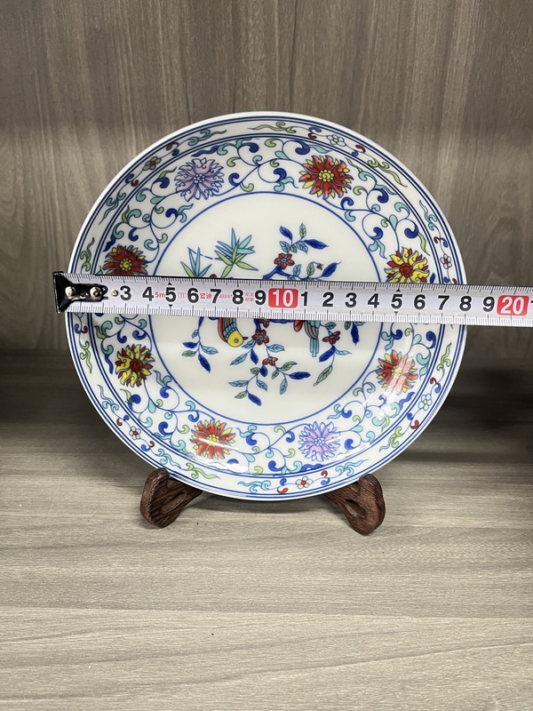 古玩陶瓷斗彩花鳥紋盤拍賣,當(dāng)前價格1000元