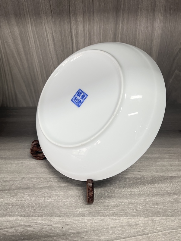 古玩陶瓷斗彩花鳥紋盤拍賣,當(dāng)前價格1000元