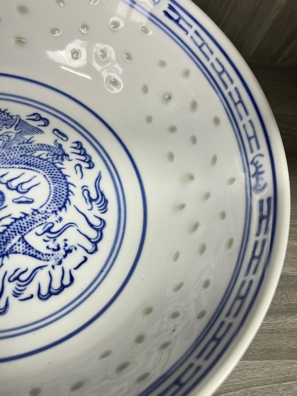 古玩陶瓷青花龍紋玲瓏瓷大碗拍賣,當前價格260元