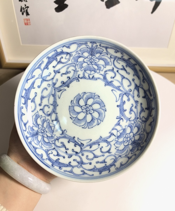 古玩陶瓷清嘉慶 極品青花淡描纏枝蓮紋盤拍賣,當前價格1300元