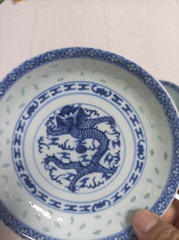 古玩陶瓷晚清玲瓏瓷龍紋杯碟拍賣,當前價格1300元