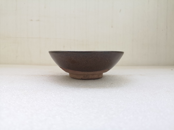 古玩陶瓷褐釉澀圈圈足疊燒工藝碗拍賣,當前價格298元