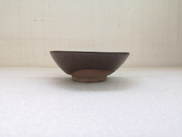 古玩陶瓷褐釉澀圈圈足疊燒工藝碗拍賣,當前價格298元