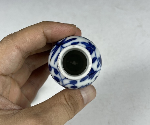 古玩陶瓷清代青花龍穿花紋蓋罐拍賣,當(dāng)前價格2400元