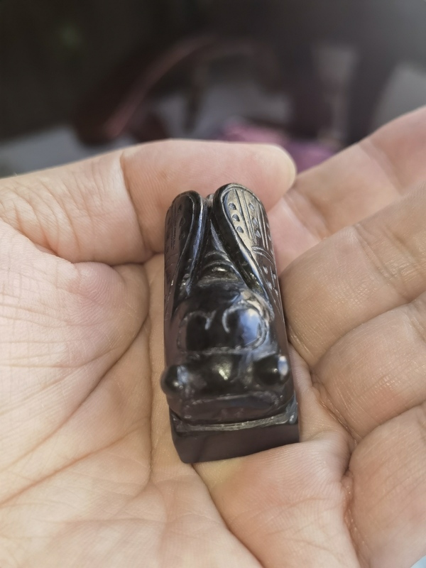 古玩玉器民國(guó)至文革時(shí)期和田碧玉蟬紋帶穿拍賣,當(dāng)前價(jià)格2800元