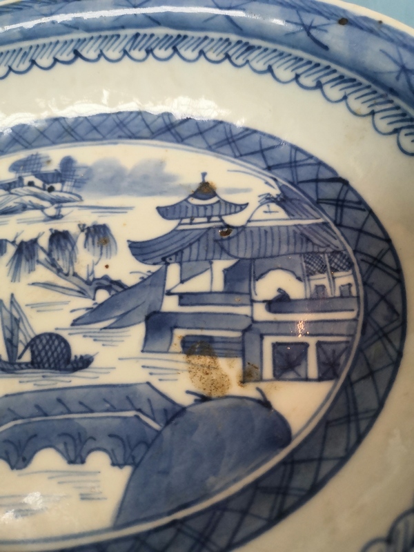 古玩陶瓷清乾隆.青花亭臺樓閣山水紋盤拍賣,當前價格1200元
