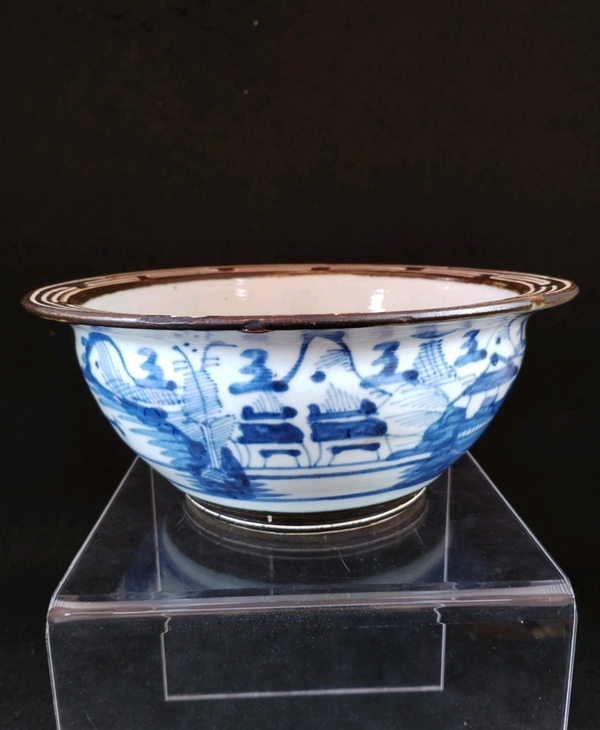 古玩陶瓷清中期道光細(xì)路***山水青花超大香爐(直徑26cm*高10cm)拍賣,當(dāng)前價(jià)格990元