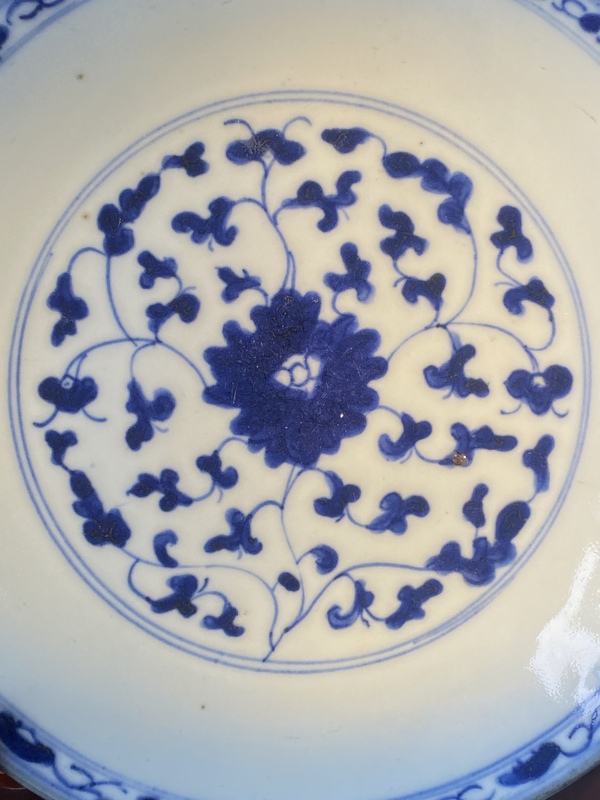 古玩陶瓷嘉慶本朝款青花纏枝花卉盤拍賣,當前價格680元