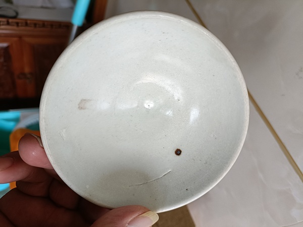 古玩陶瓷五代十國邢窯白瓷唇口盞拍賣,當前價格9800元