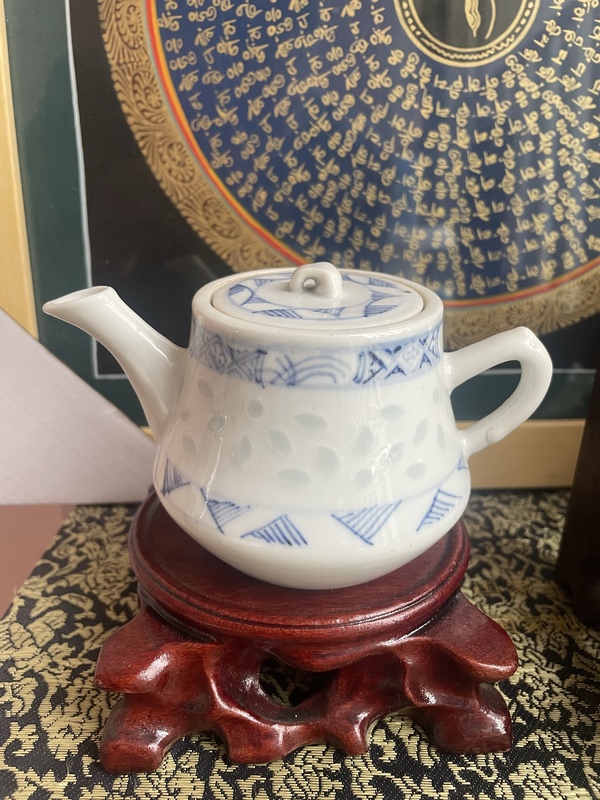 古玩陶瓷青花玲瓏瓷執壺拍賣,當前價格1500元