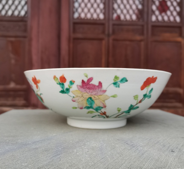 古玩轉(zhuǎn)賣粉彩四季花卉紋茶碗拍賣，當(dāng)前價(jià)格7500元