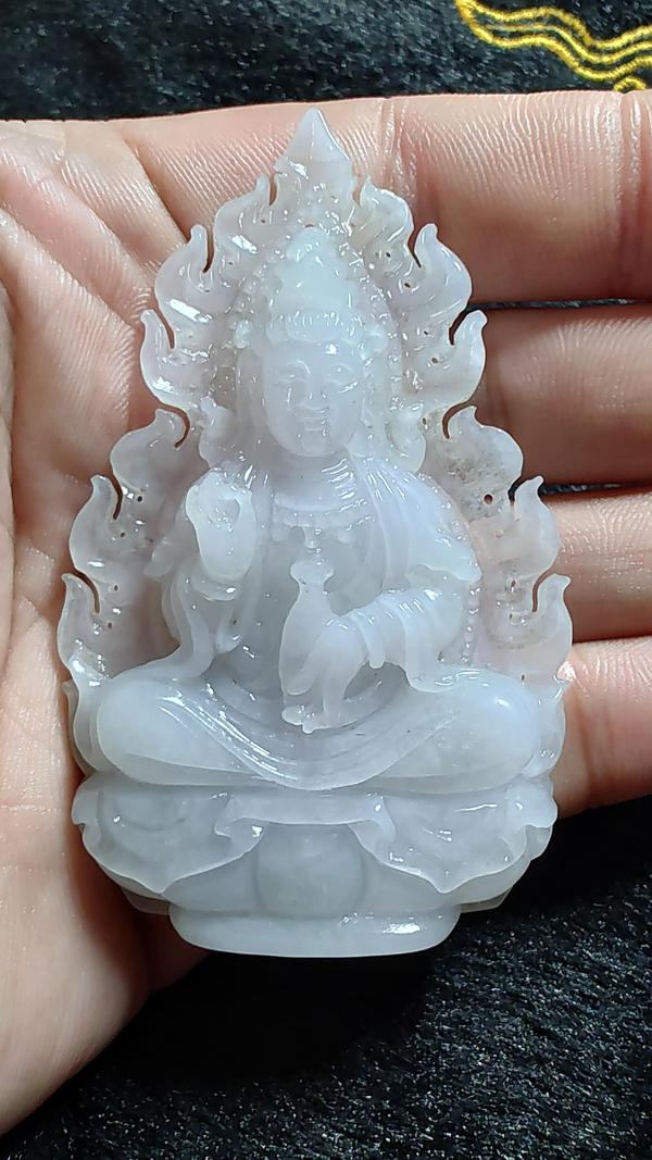 古玩玉器天然翡翠A貨觀音拍賣,當前價格8800元