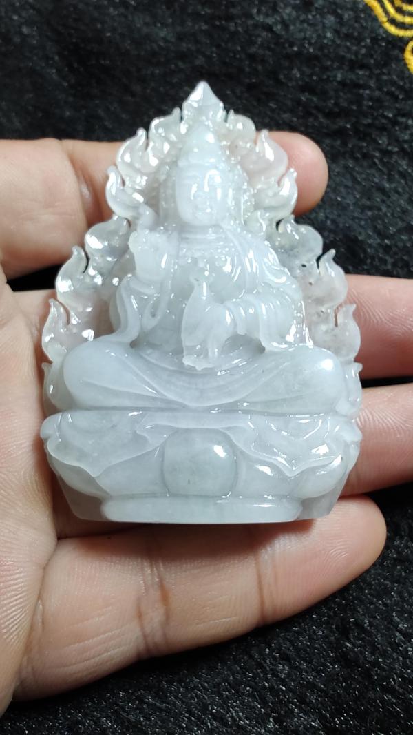 古玩玉器天然翡翠A貨觀音拍賣,當前價格8800元