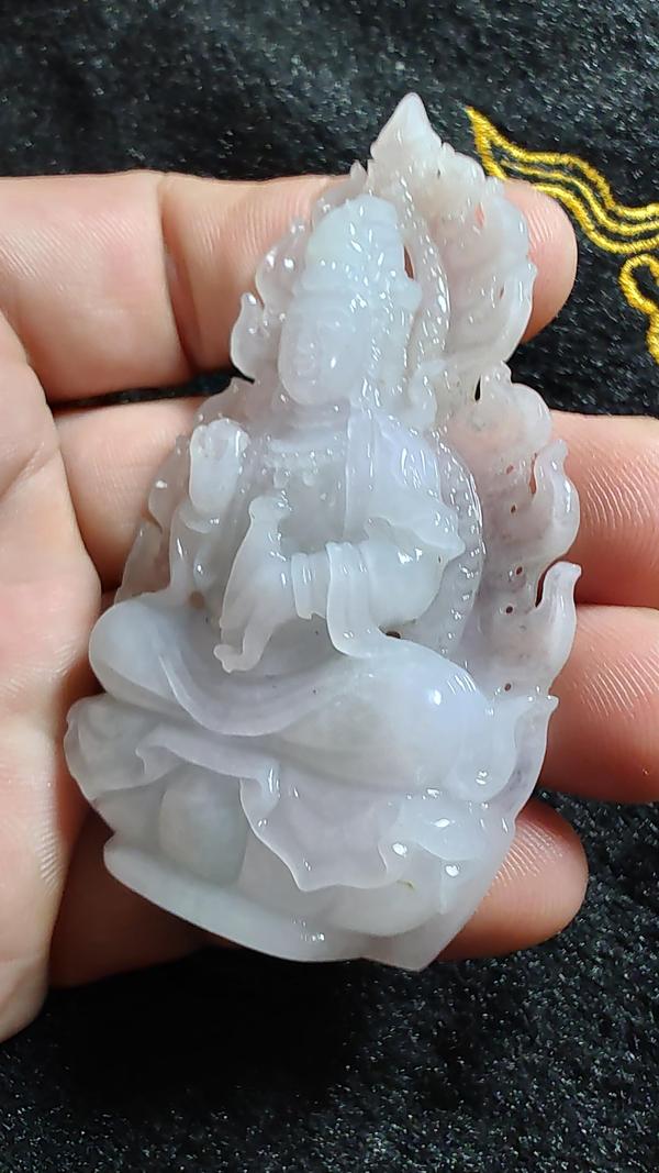 古玩玉器天然翡翠A貨觀音拍賣,當前價格8800元