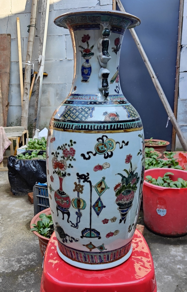 古玩陶瓷(300件大瓶)57厘米粉彩博古圖獅耳花口瓶拍賣,當前價格9800元