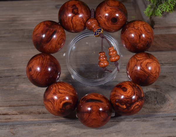 古玩雜項(xiàng)黃花梨手串拍賣(mài)，當(dāng)前價(jià)格1500元